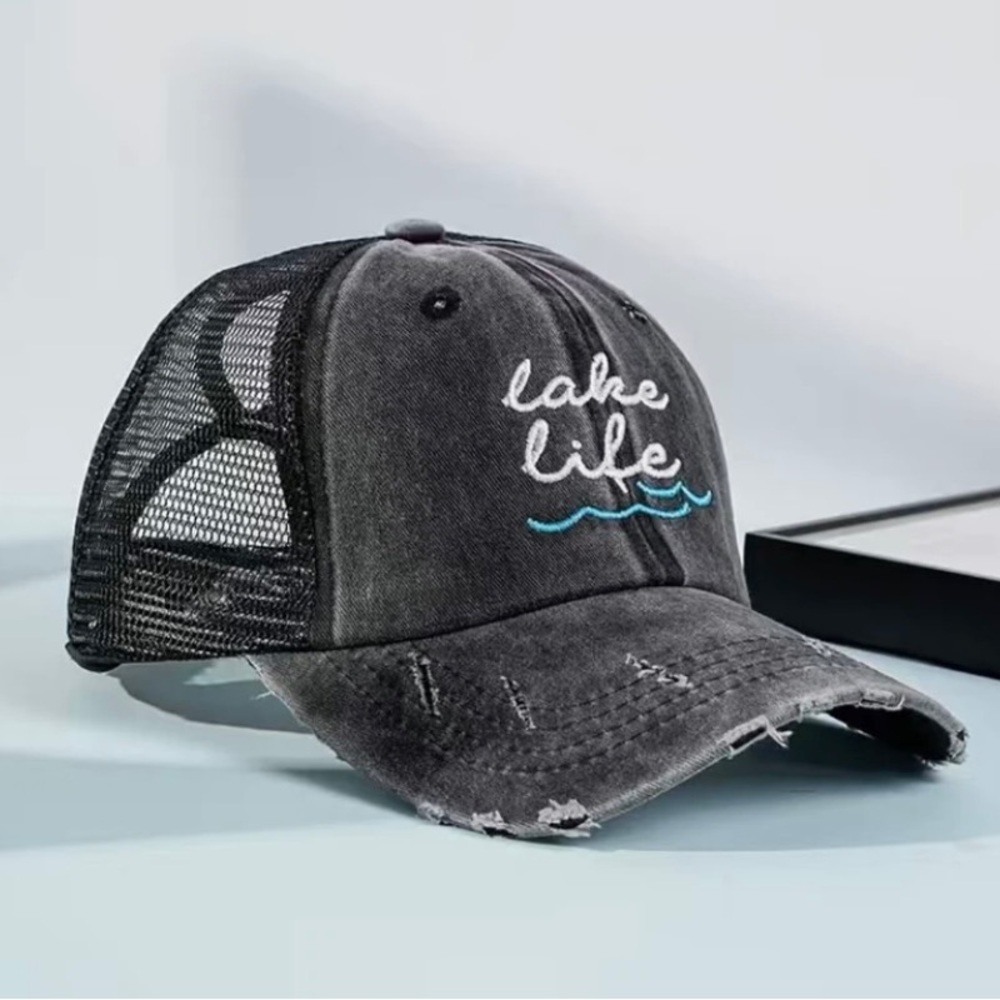 Baseball cap for women